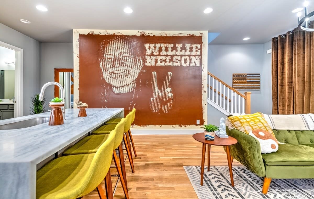 Two Huge Lux Homes! 26 beds -Great 4 large groups! — Nashville, TN — vacation rental