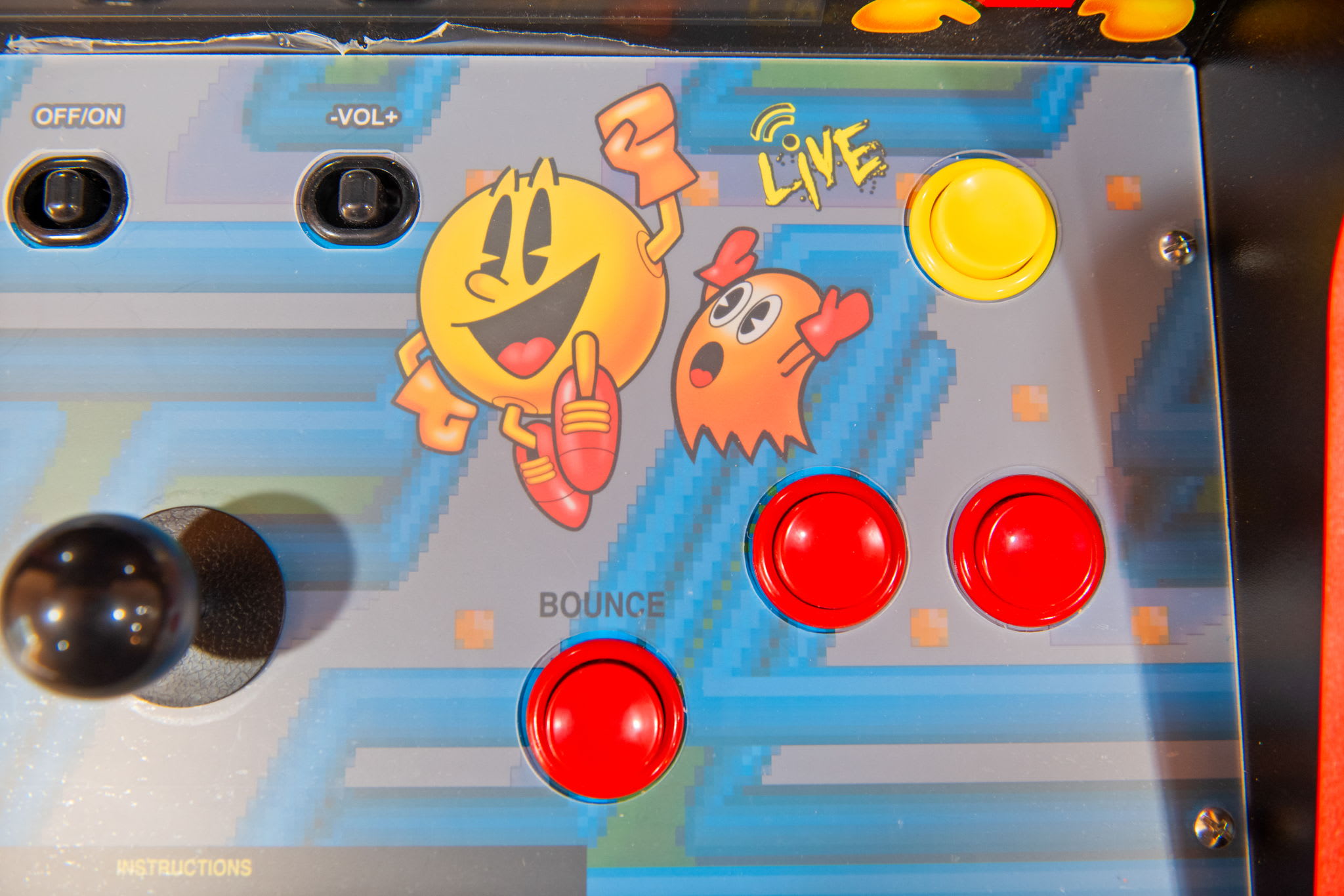 Pac-Man Nostalgia
A close-up look at the vintage arcade console, bringing that perfect mix of old-school fun and vibrant charm to your stay.