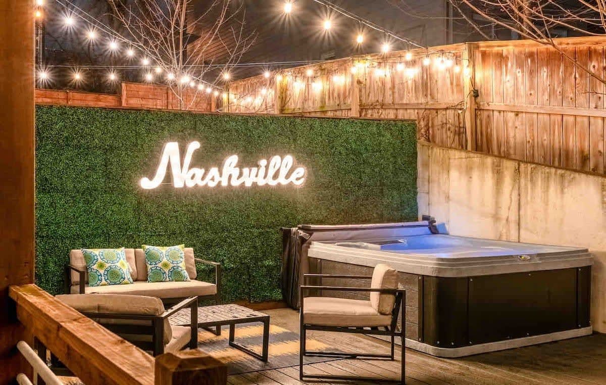 Premium Gulch Home! 12 beds! Hot Tub/Skyline views — Nashville, TN — vacation rental
