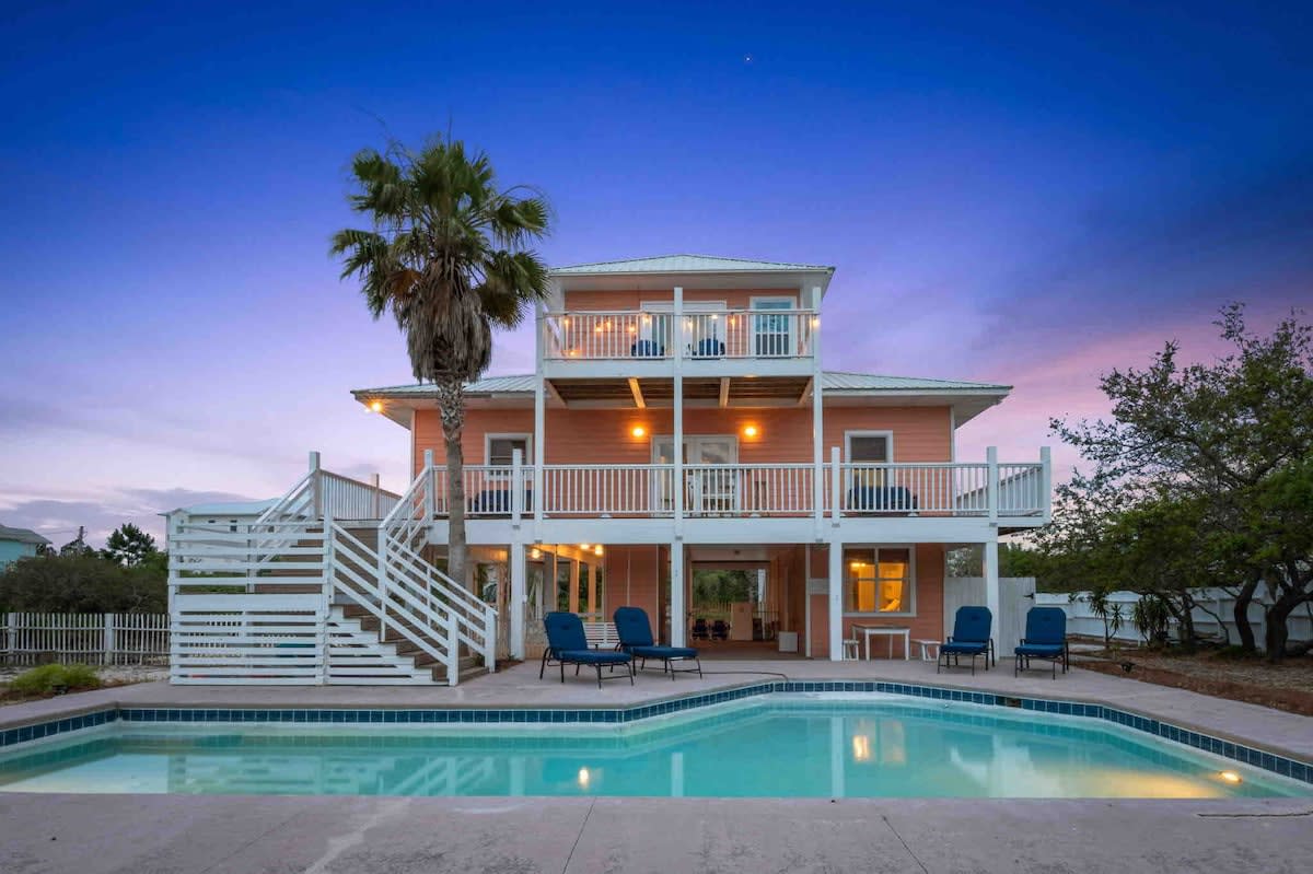 Lux 5 Bed/Bath! Priv Pool! Sleeps 16! Golf Cart! — Gulf Shores, AL — vacation rental