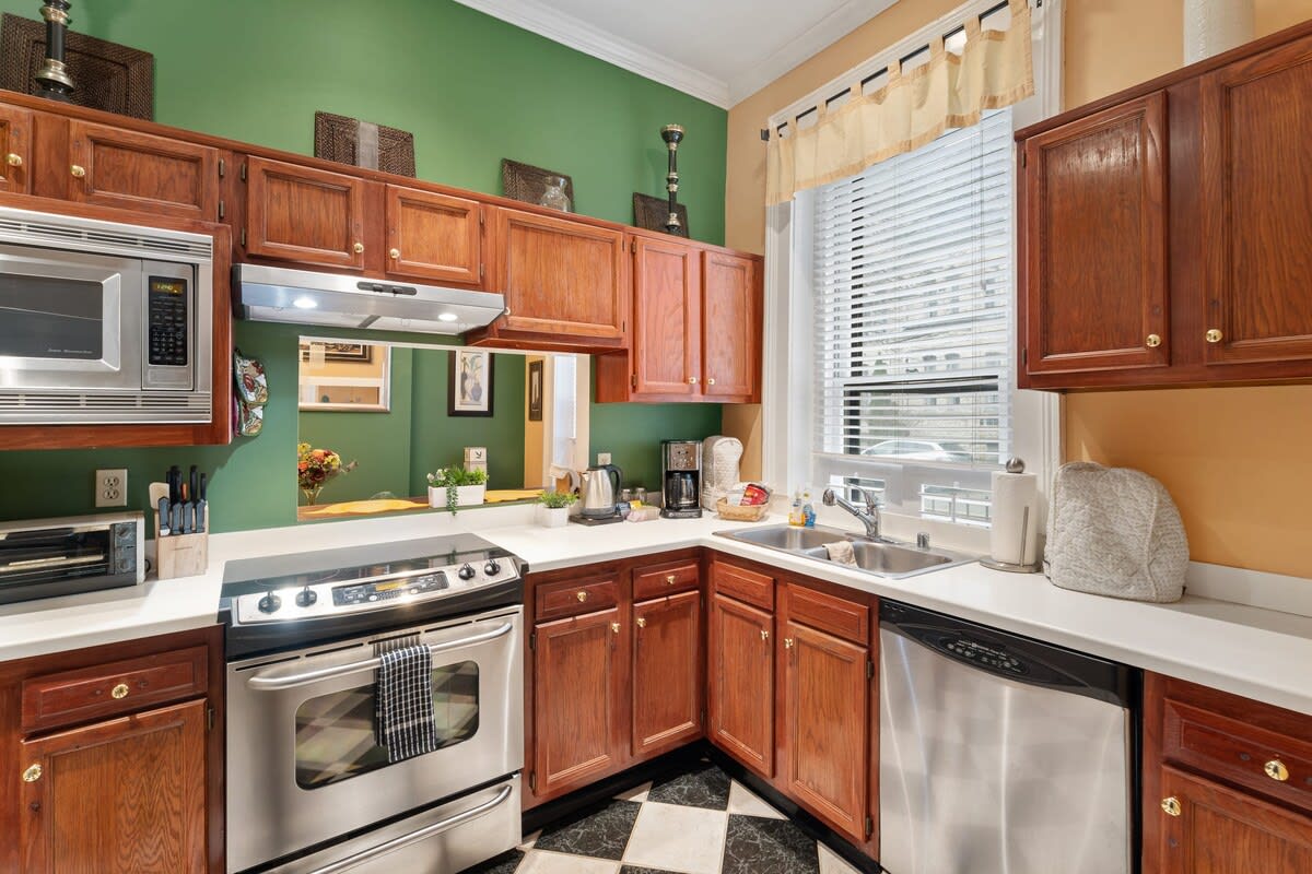 The Louisville Cottage