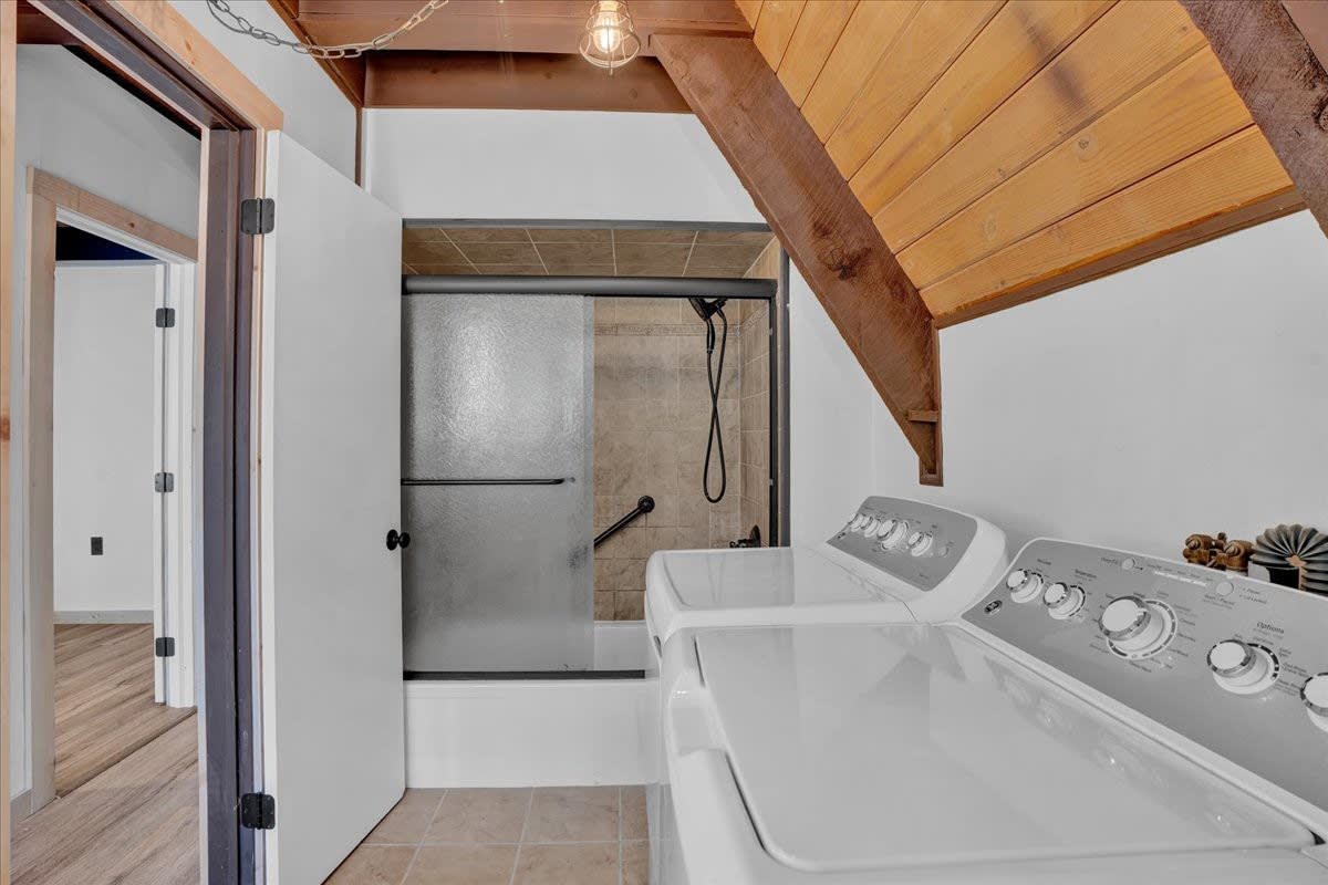 The Cedar A-Frame | Hot Tub | Firepit | Fireplace