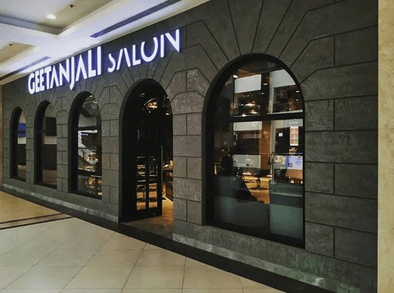 GEETANJALI SALON at closure distance.