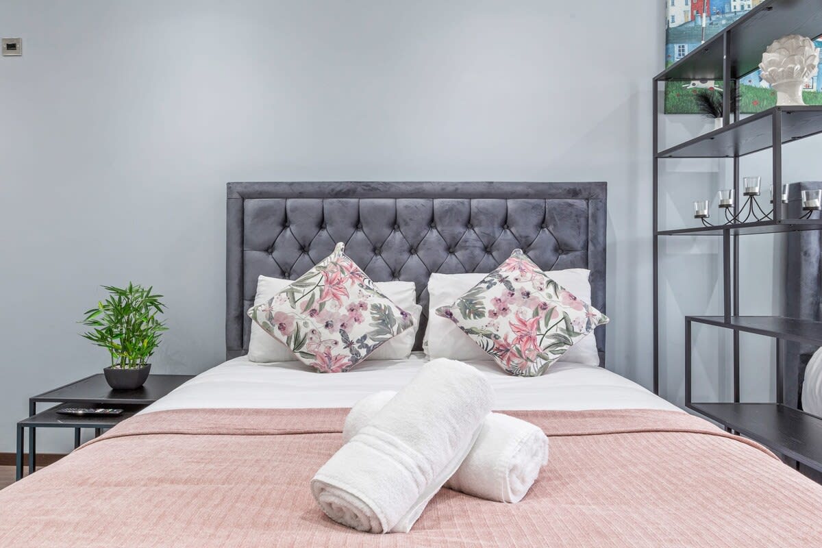 Modern Studio Suite near Euston Central London in 48A Woodstock Road NW11 8ER - Property image 16 - VivreStays