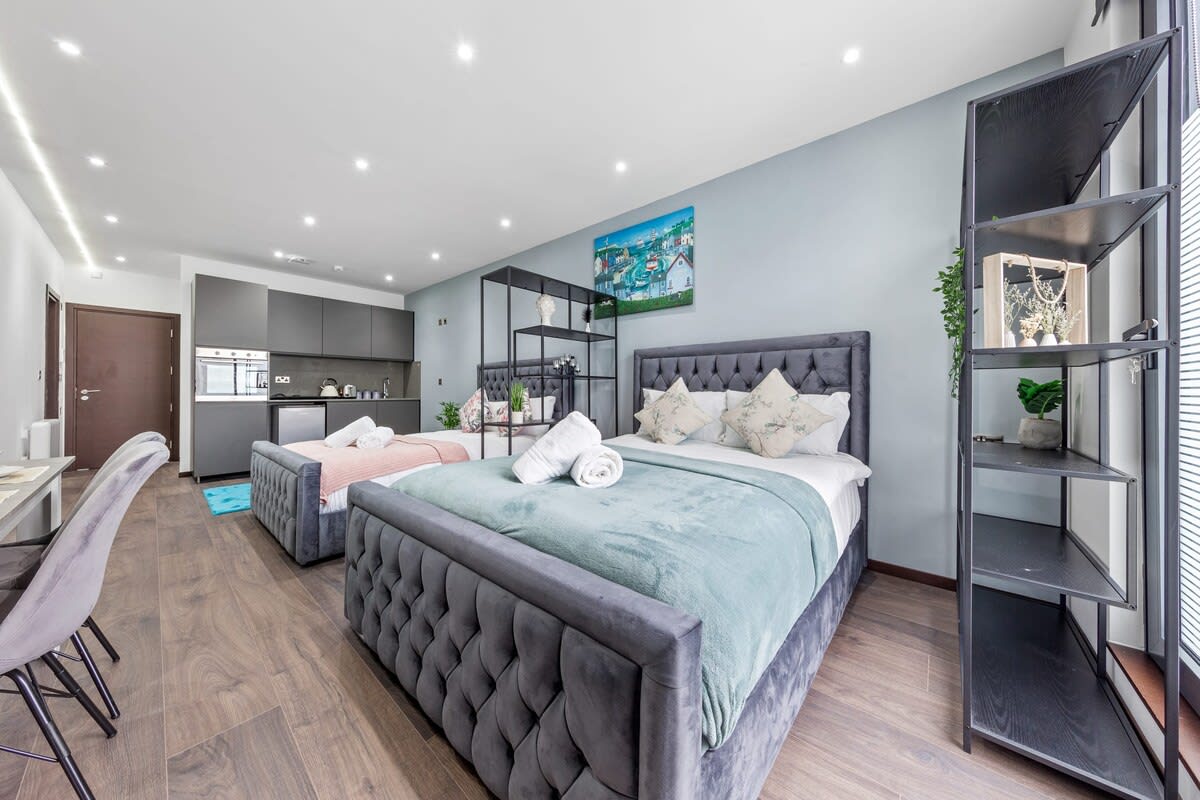 Modern Studio Suite near Euston Central London in 48A Woodstock Road NW11 8ER - Property image 15 - VivreStays