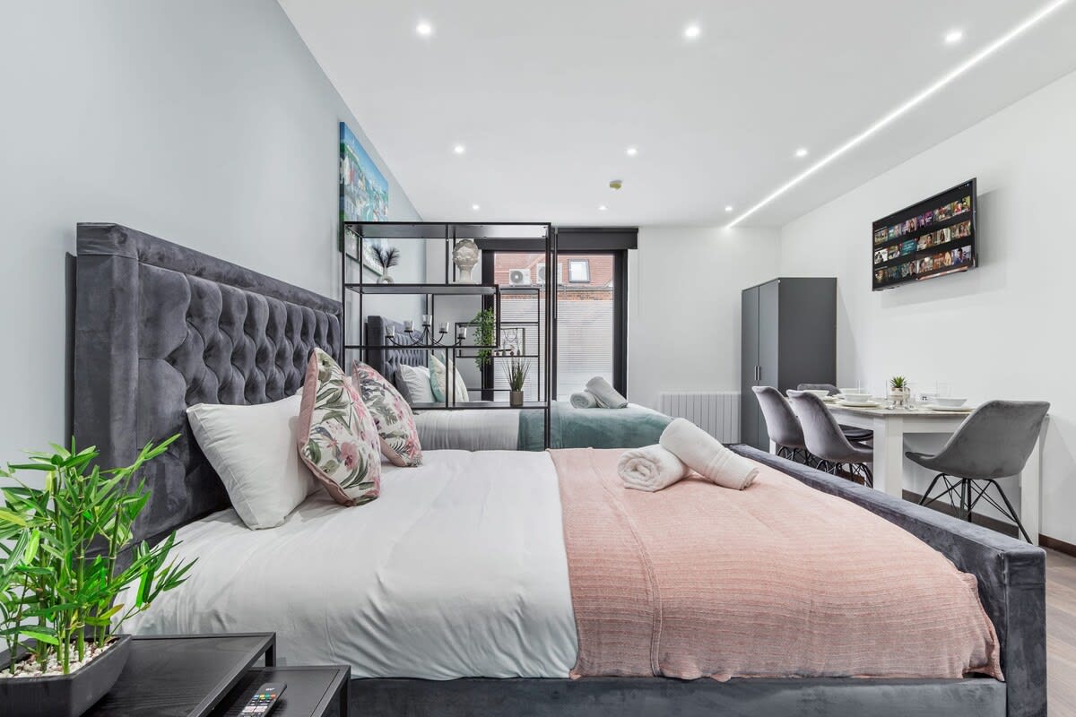 Modern Studio Suite near Euston Central London serviced apartment - UK - VivreStays