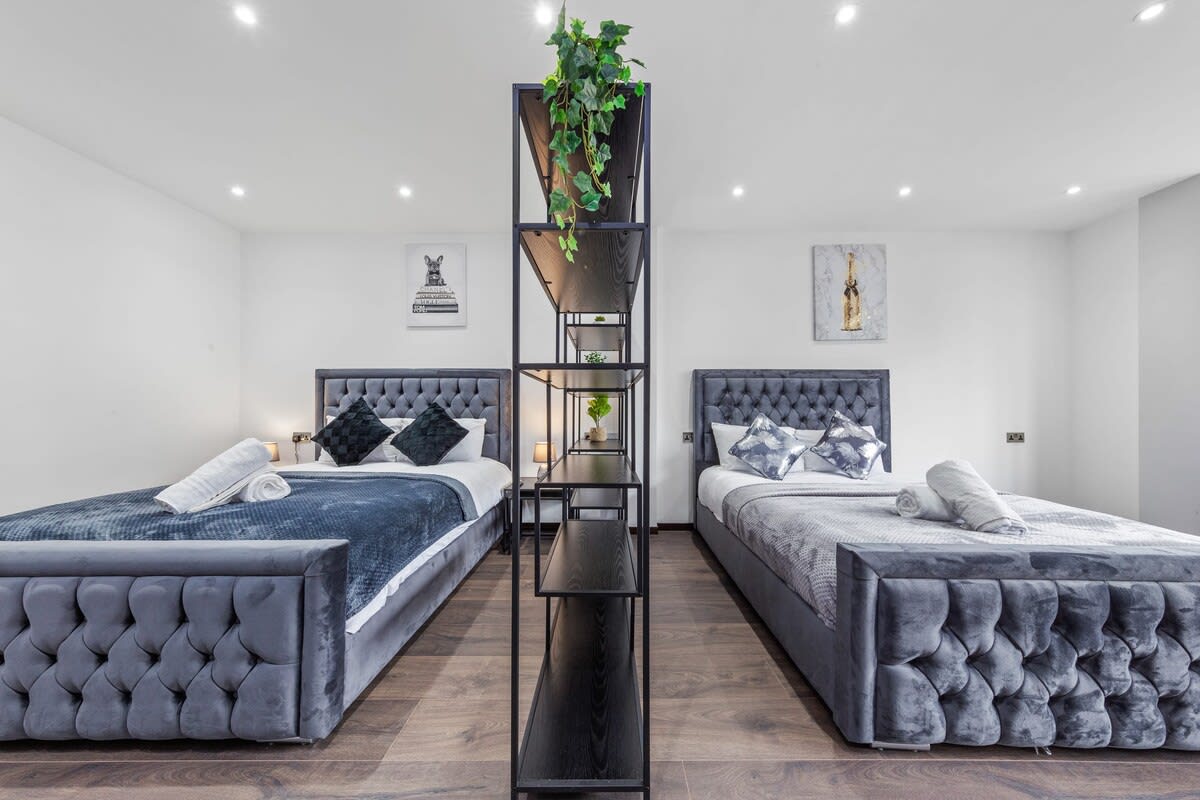 Serviced Studio Flat near London Northern Line in 48A Woodstock Road NW11 8ER - Property image 16 - VivreStays
