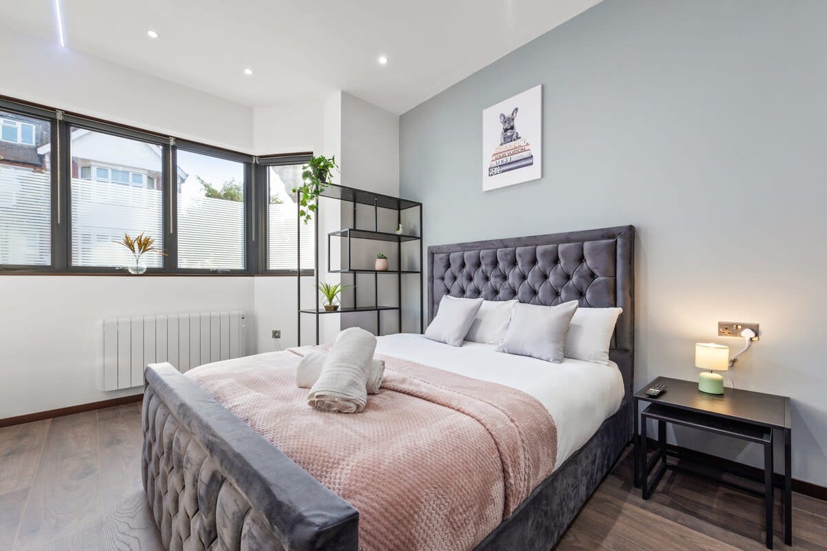 View Luxury Cosy Studio Apartment Sleeps 2 Luxury Cosy Studio Apartment Sleeps 2 serviced apartment - London - VivreStays