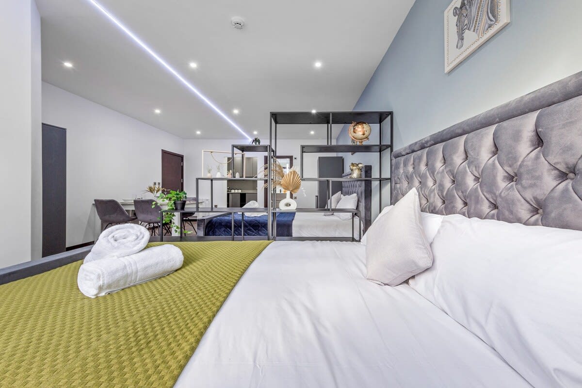 Serviced Studio Flat near Camden Euston Station in 48A Woodstock Road NW11 8ER - Property image 22 - VivreStays