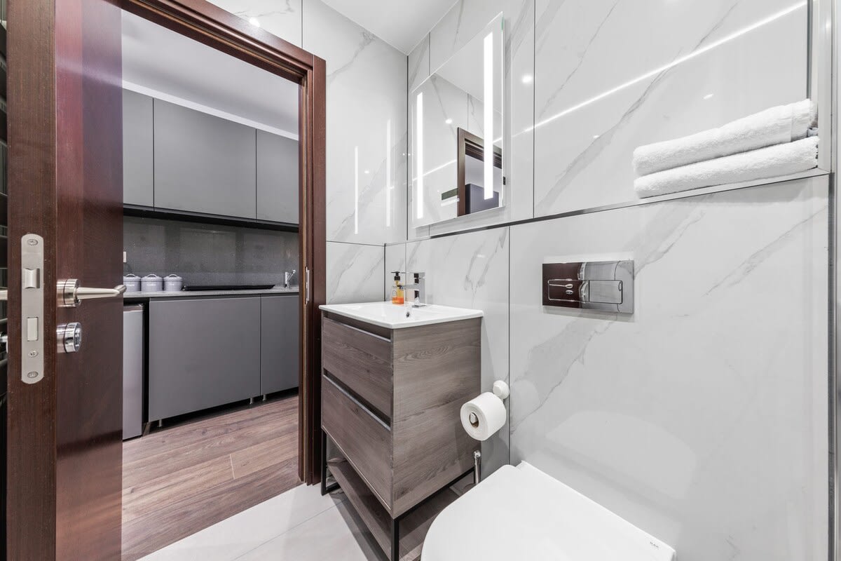 View Serviced Modern Luxury Flat near Central London in 48A Woodstock Road NW11 8ER Serviced Modern Luxury Flat near Central London in 48A Woodstock Road NW11 8ER - Property image 11 - VivreStays