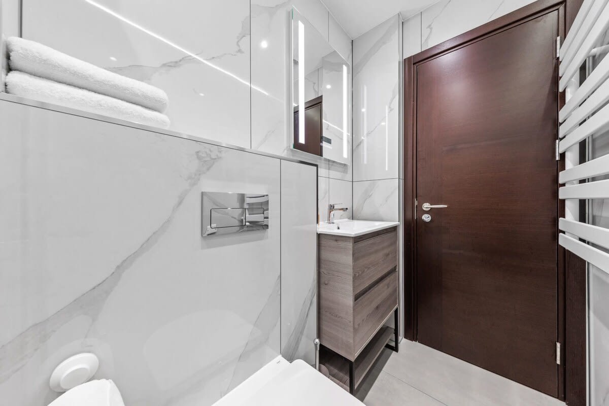 Luxury Modern Flat near Central London in 48A Woodstock Road NW11 8ER - Property image 13 - VivreStays