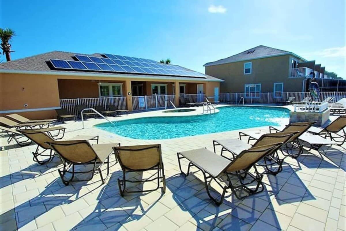 Disney Area Townhome With Private Pool & Game Room in Clermont, FL