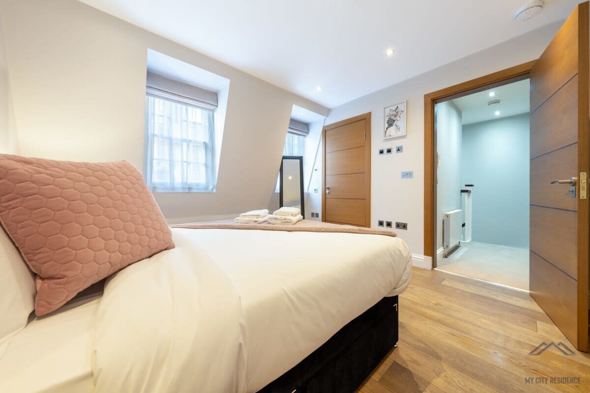 Charming Home in the heart of Mayfair in Shepherd Street W1J - Property image 5 - VivreStays