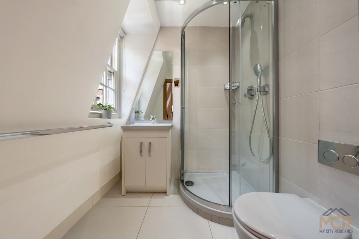 Charming Home in the heart of Mayfair in Shepherd Street W1J - Property image 21 - VivreStays