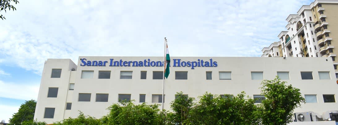 Sanar International Hospital is about 2 minutes away from your location.