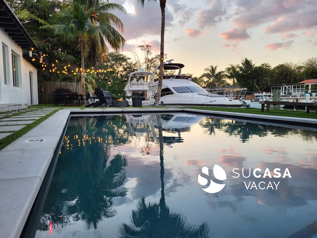SuCasa Bay