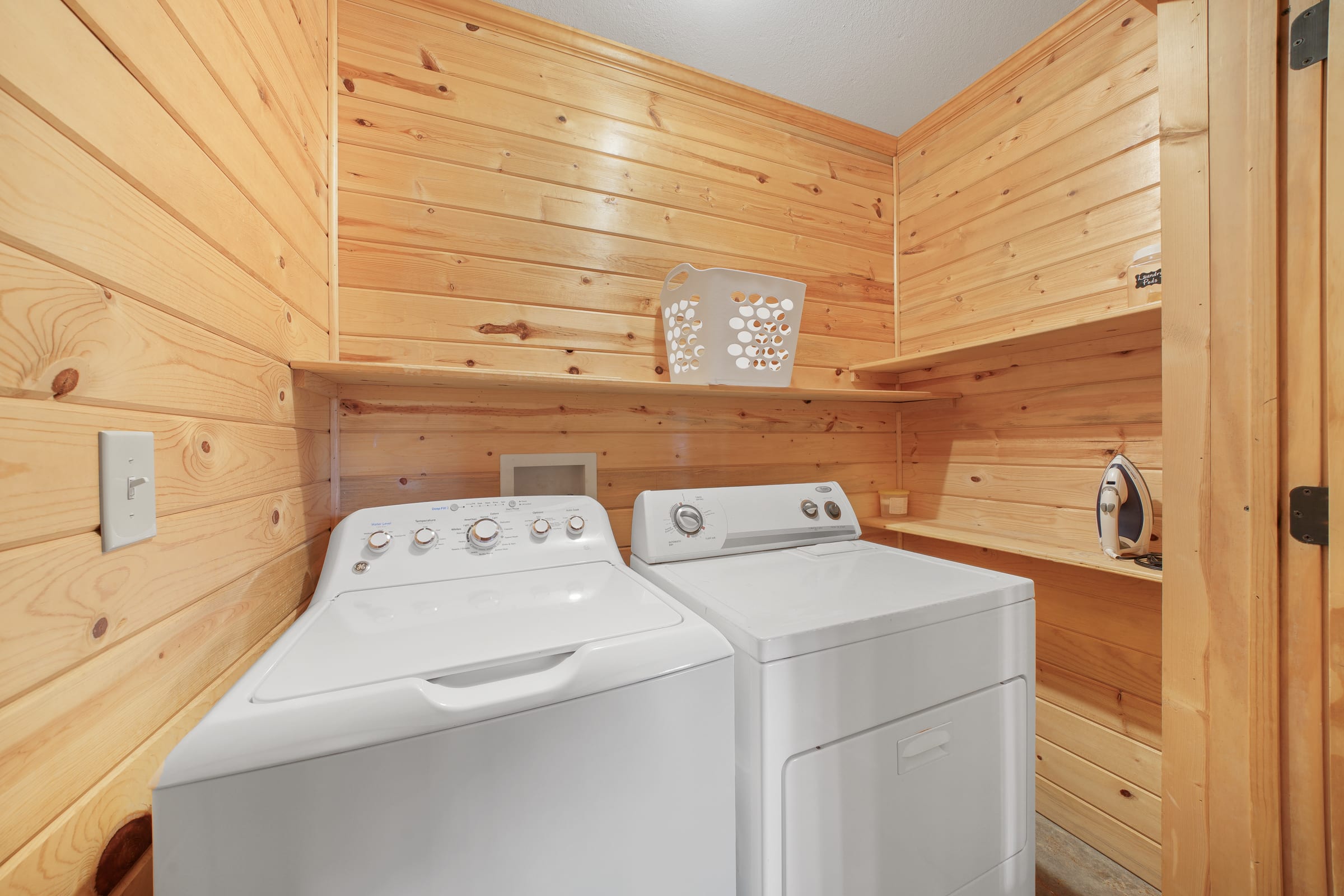 New! Creekside Cabin w/ Spa + Views, Sleeps 12!