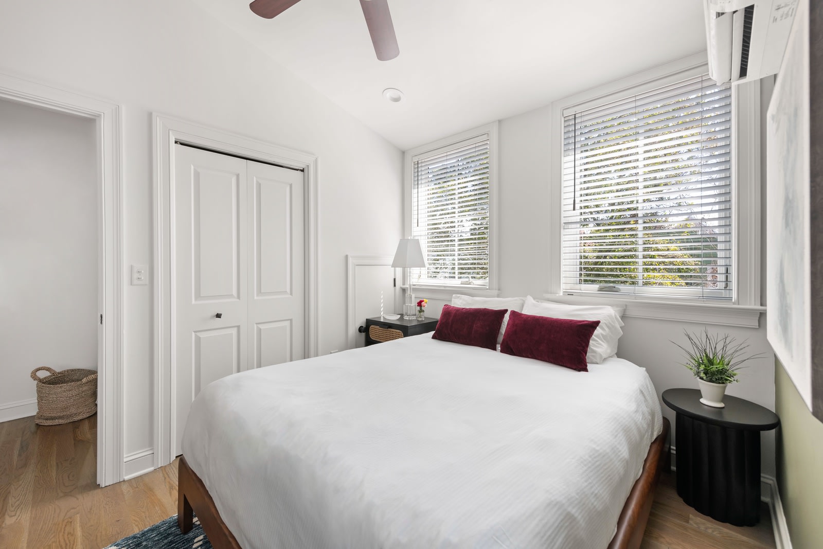 Bedroom #10: Queen Bed + TV + Ceiling Fan + En-suite Bathroom