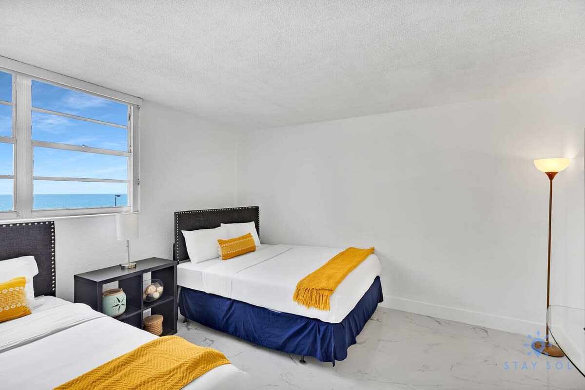 Modern Apartment-Balcony-Beachfront Condo+ Gym - Picture 19