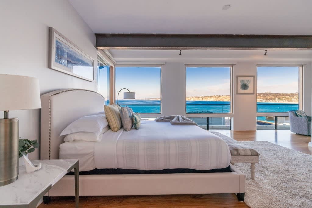 Oceanfront Studio in Heart of La Jolla Cove — San Diego, CA — vacation rental