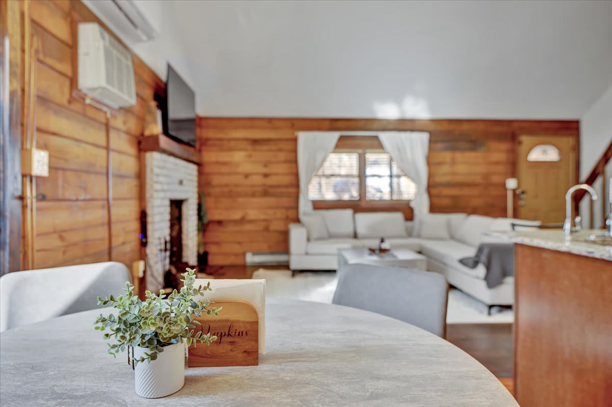 Pocono Log Cabin | Hot Tub | Lake Access | Firepit