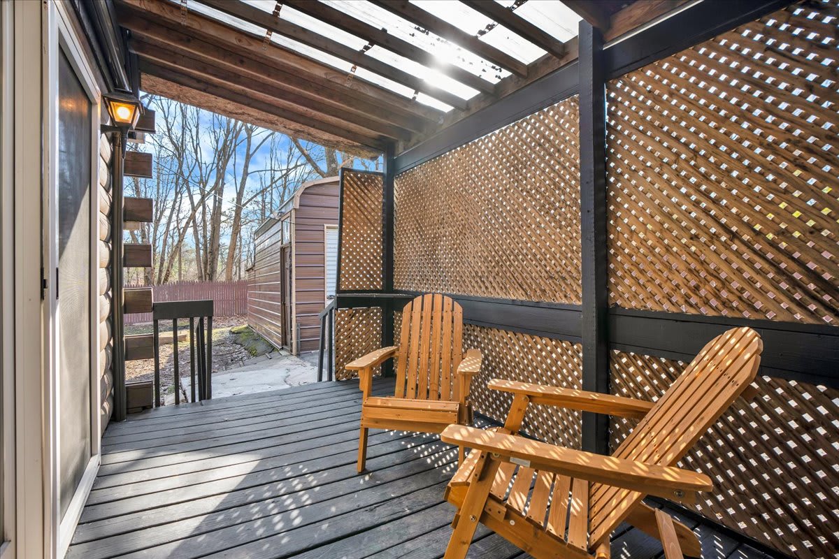 Pocono Log Cabin | Hot Tub | Lake Access | Firepit