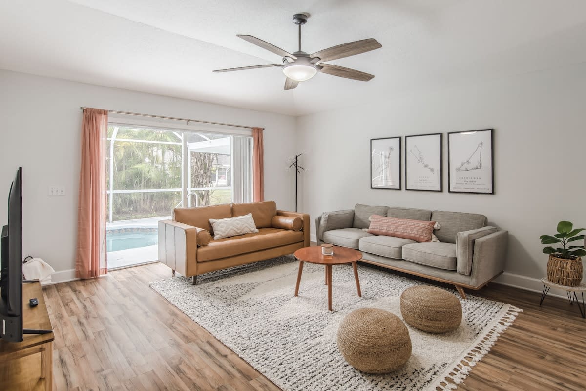 5 Mi to Beach + 3BR w/Private Pool + Grill