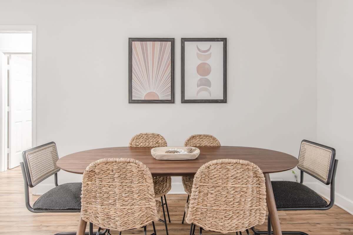 Front dining area that seats up to 6 guests.