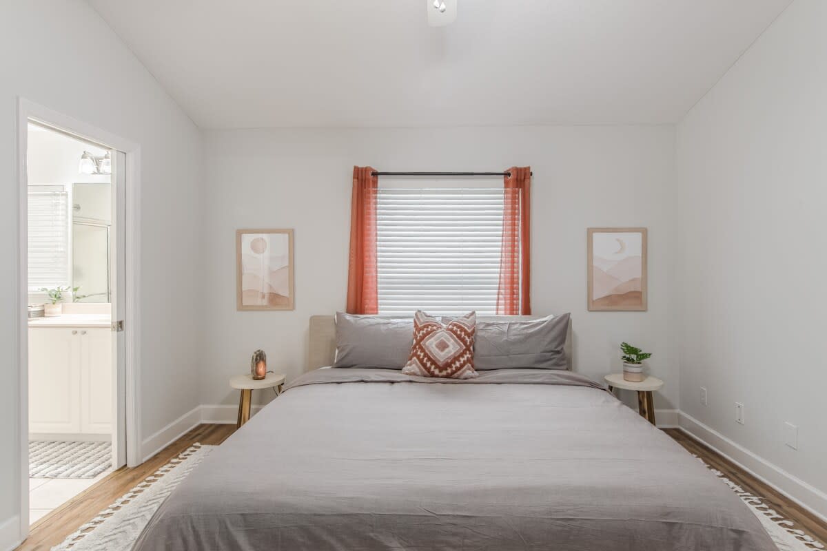 Bedroom 1 also features an en suite (attached bathroom) and spacious closet.