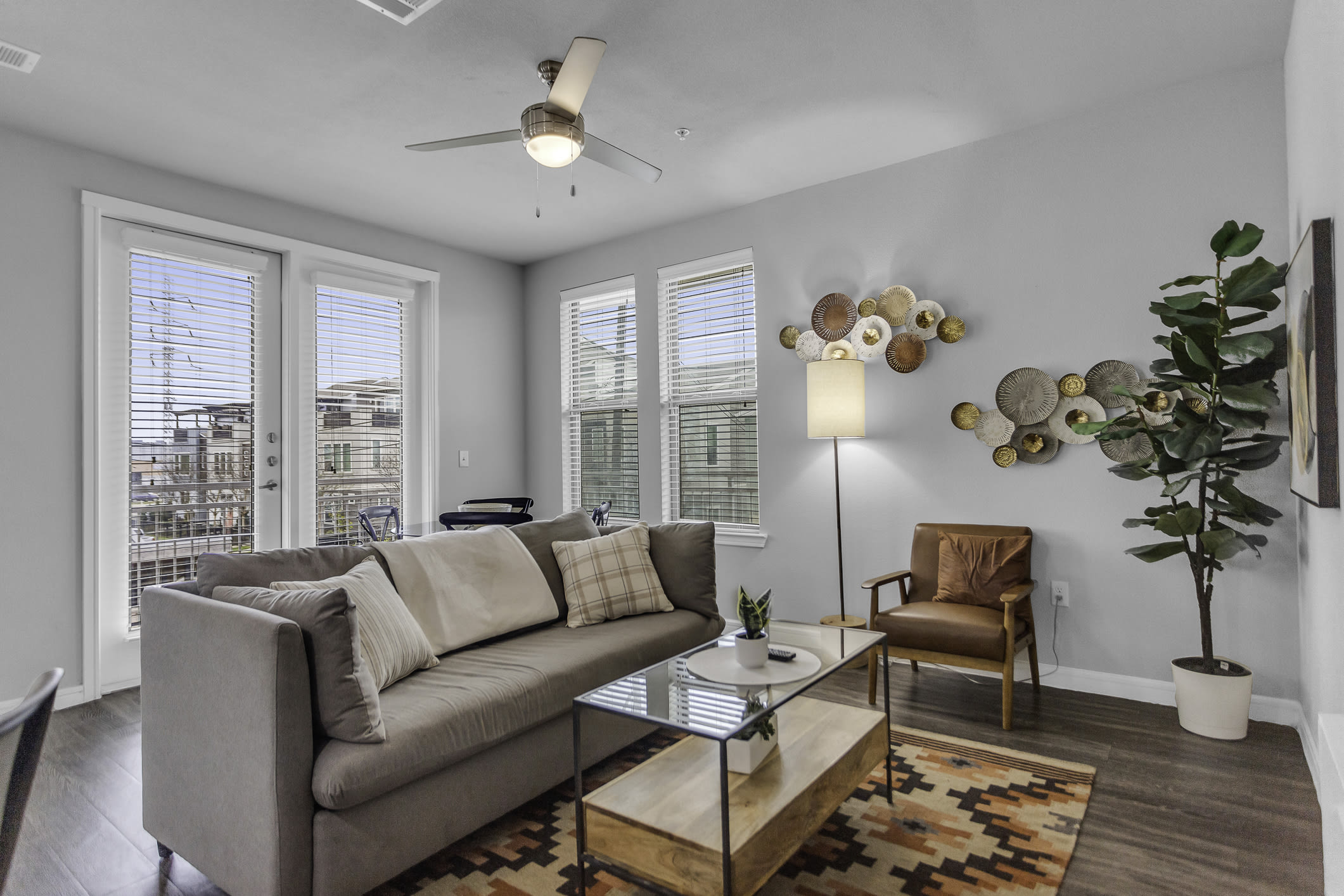 Southtown Standard•Free Parking•Pool/Gym•Riverwalk — San Antonio, TX — vacation rental