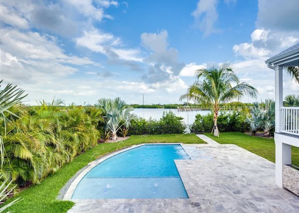 Waterfront Home, Heated Pool - The Seagate Estate