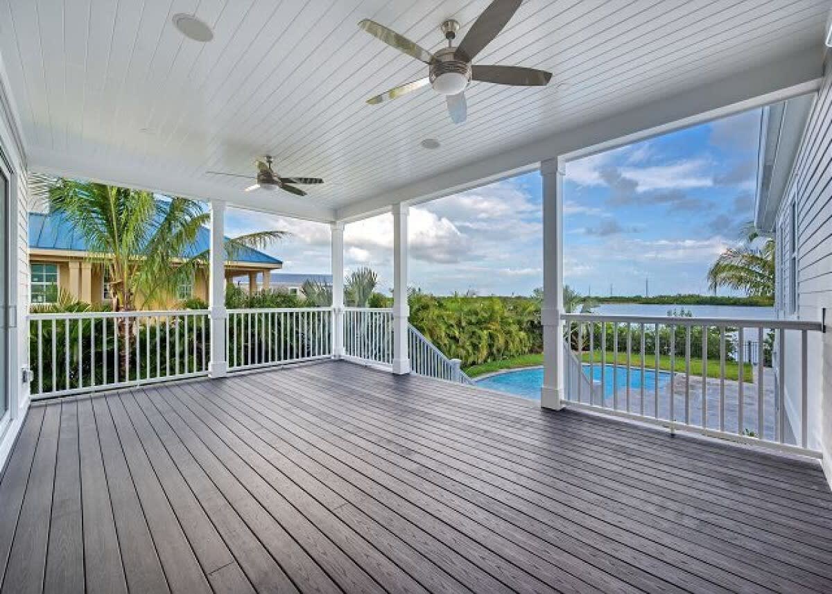 Waterfront Home, Heated Pool - The Seagate Estate