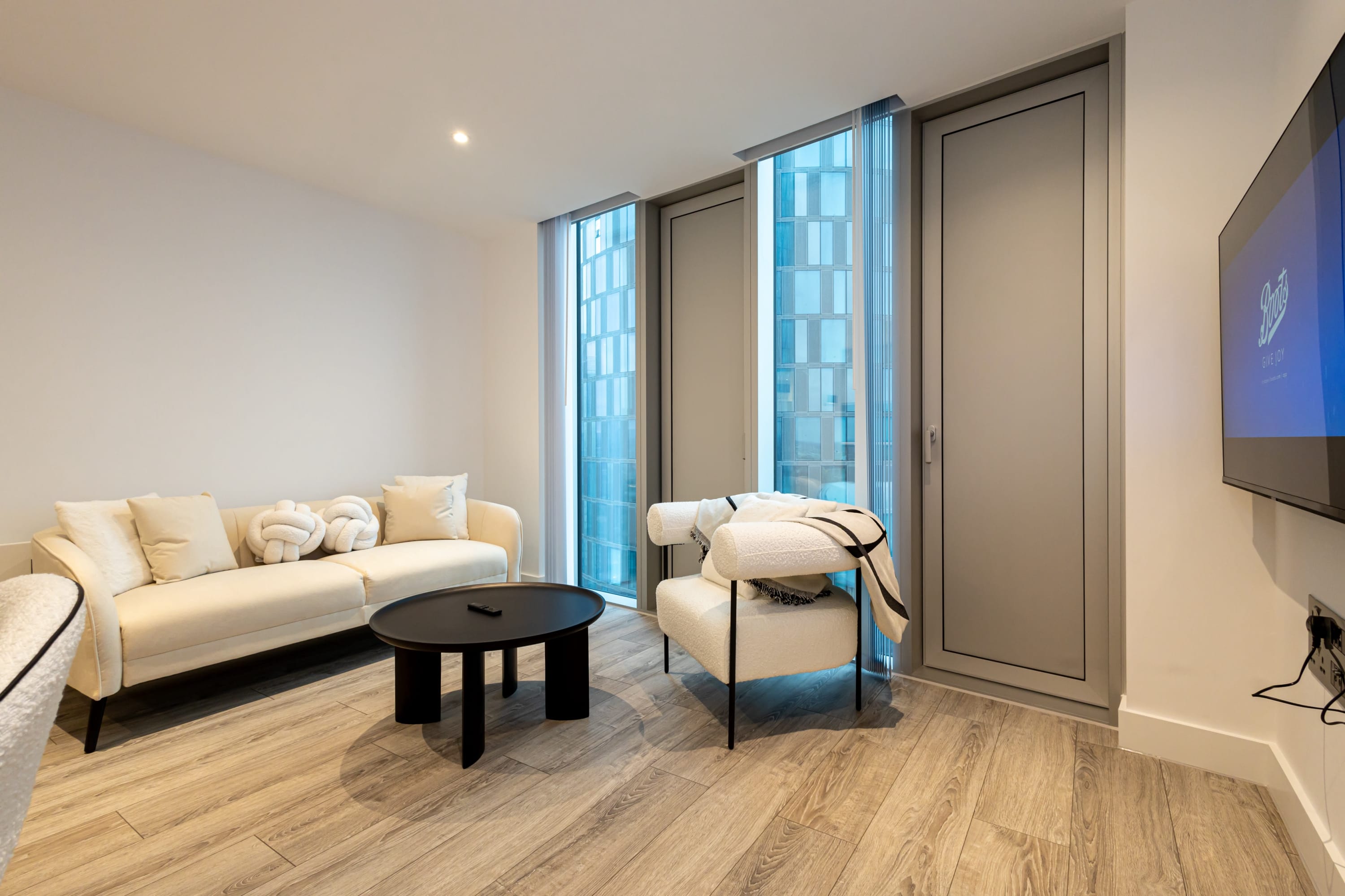 Nuvola Suite I Luxury 1BR Apartment I Sky Views - Picture 8