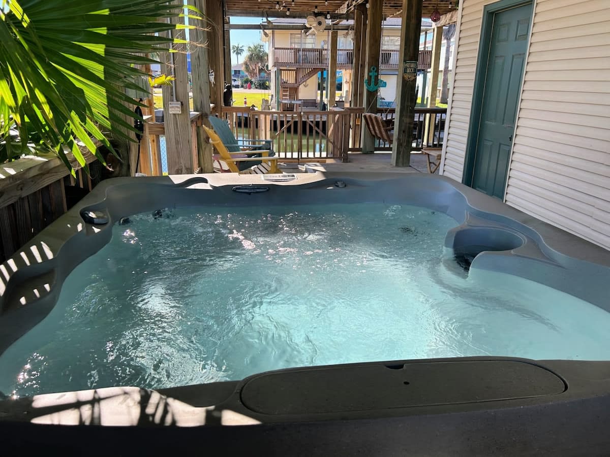 Rod N Reel Retreat Great Fishing Boating 2