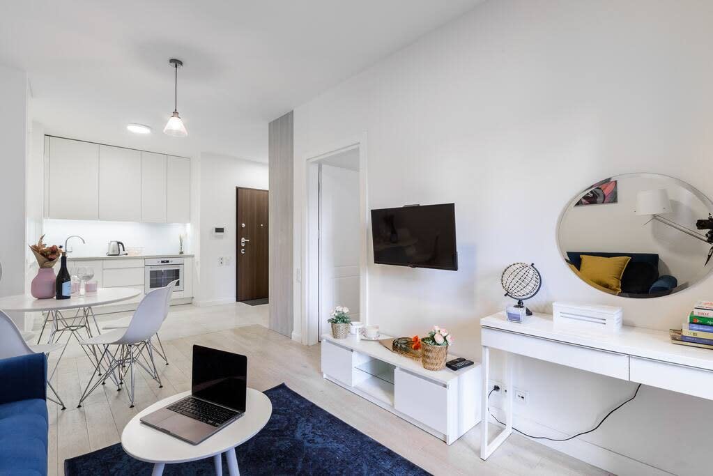 Cozy apartament in Mennica Residence
