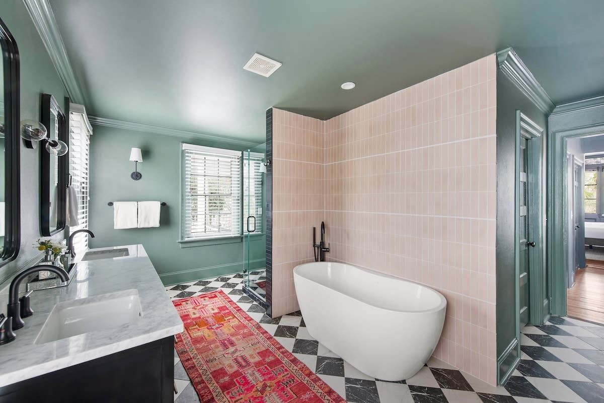 Bathroom #1: Soaking Tub + Walk-in Shower