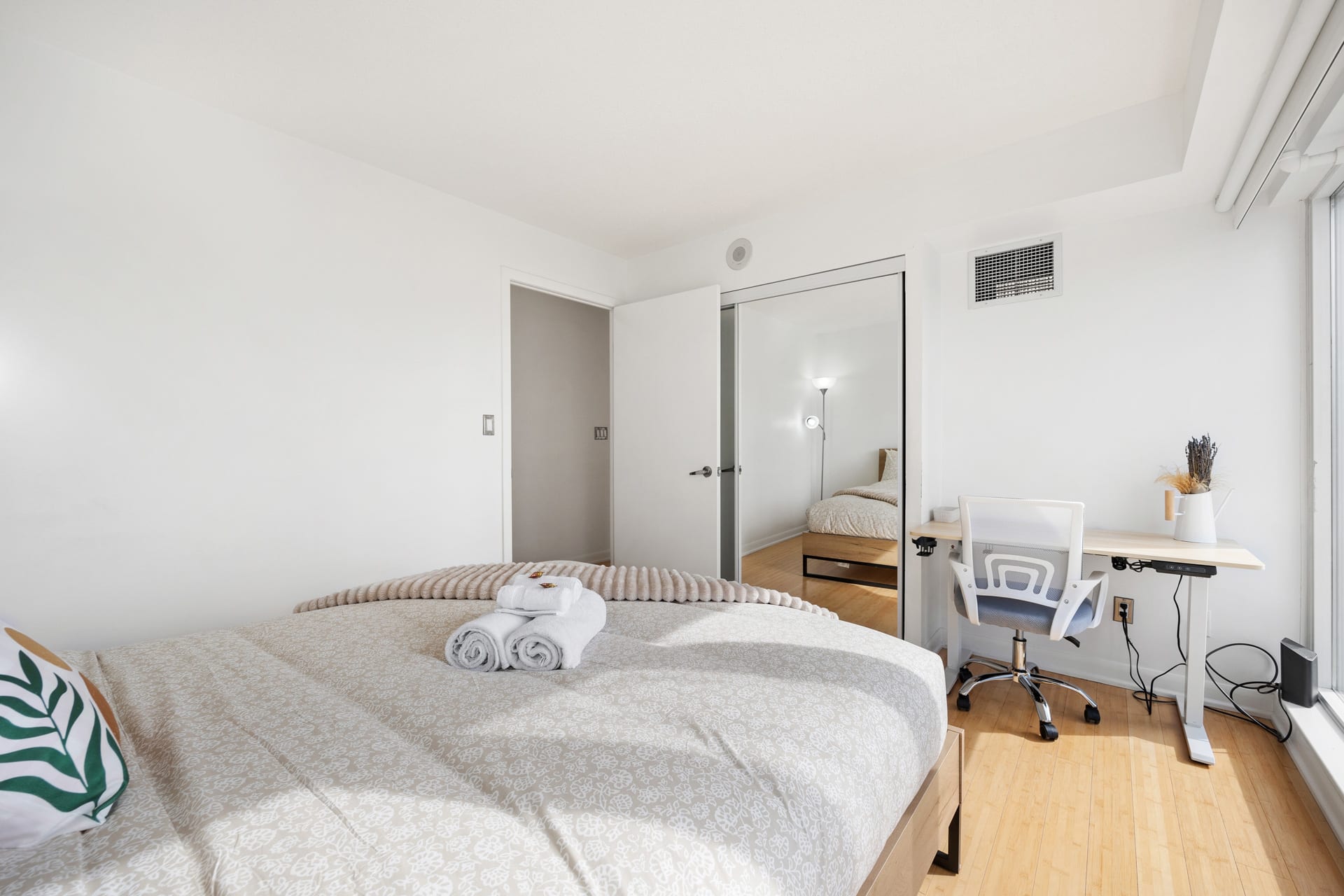 Queen Bedroom With A Minimalist Design And Panoramic Downtown Views