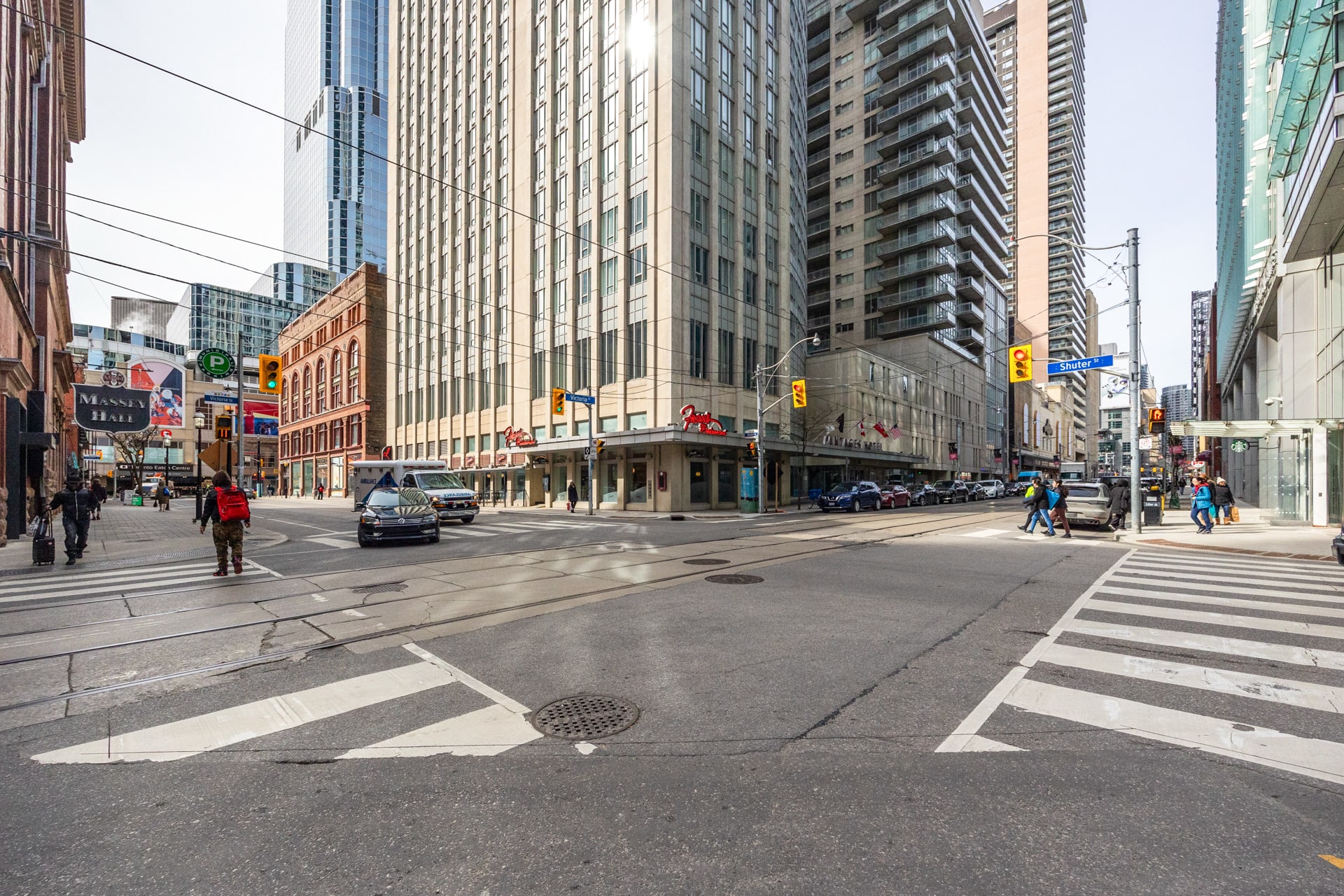 Street view outside the building 