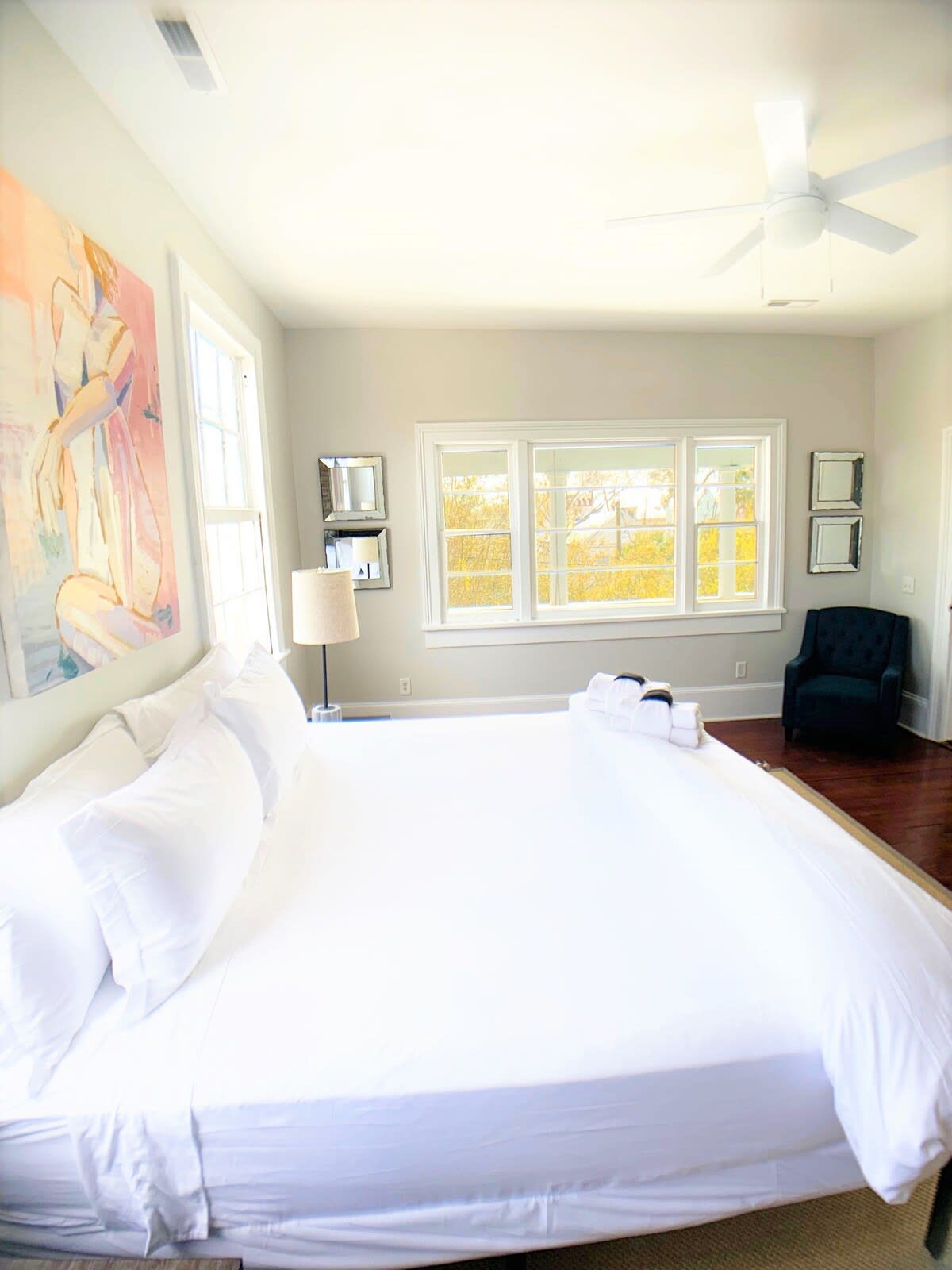 ♠ THE INNS ♠ 10 Bedroom Luxe Downtown Home!