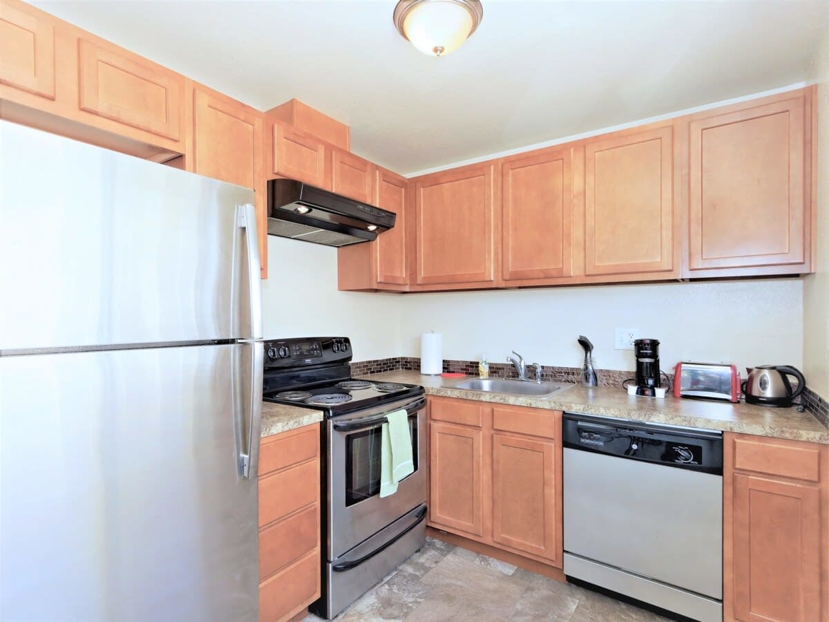 Casa Blanca 6- Private/Modern/Parking/Walk 2 Shops