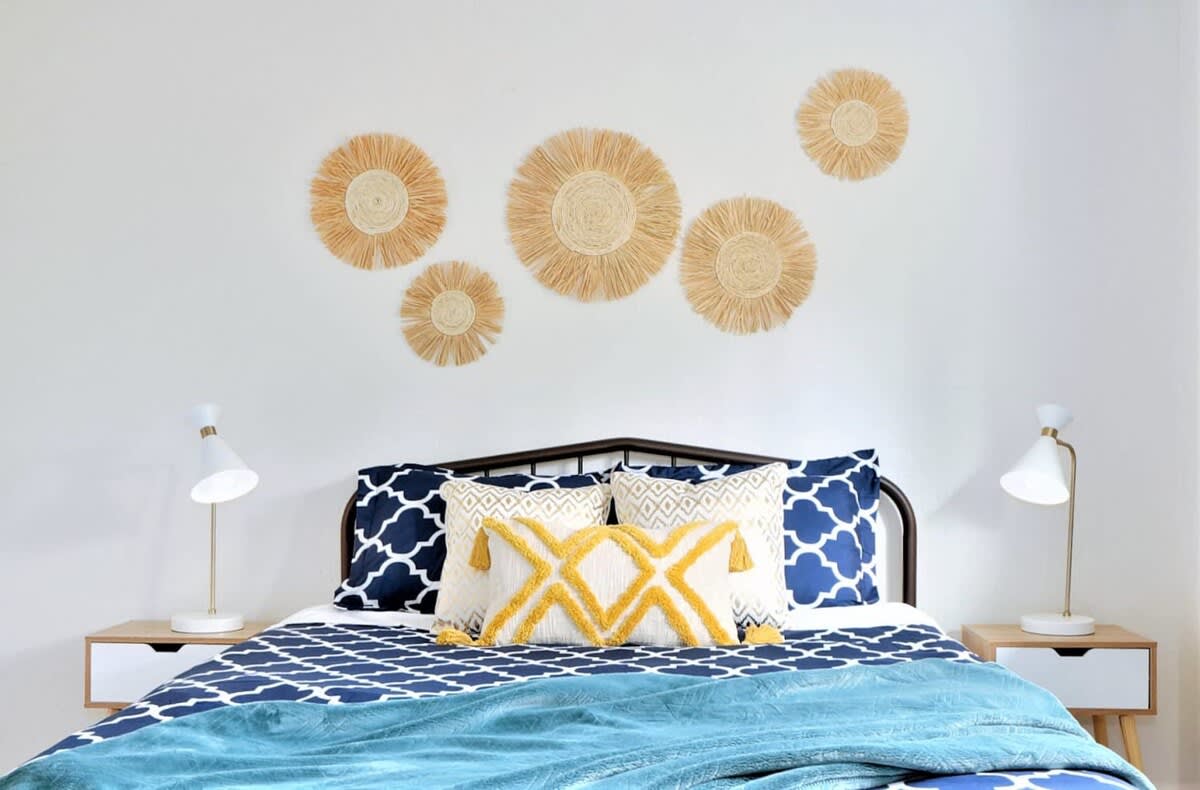 Blue Apt. #B |Stylish & Private 2BR |North Seattle