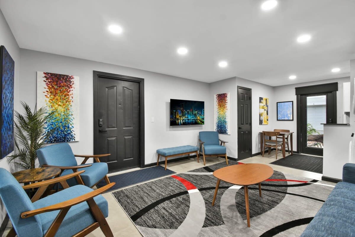 Bright Designer Villa near Fort Lauderdale / Beach