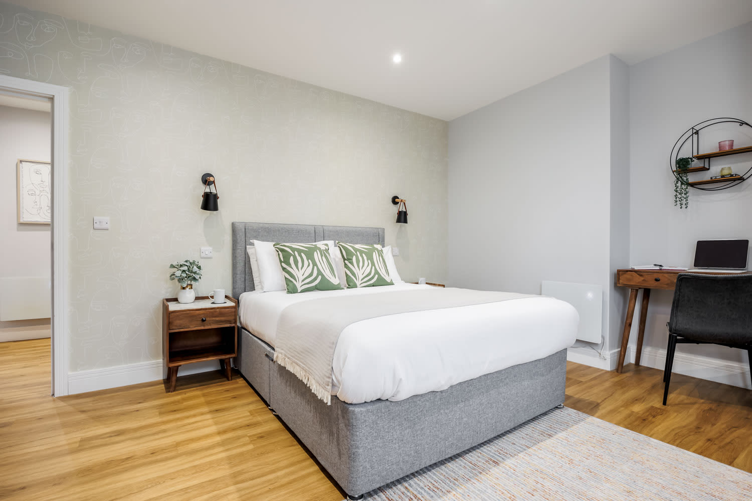 Coastal 1-Bed Apt w/ Free Gym, Parking & Garden
