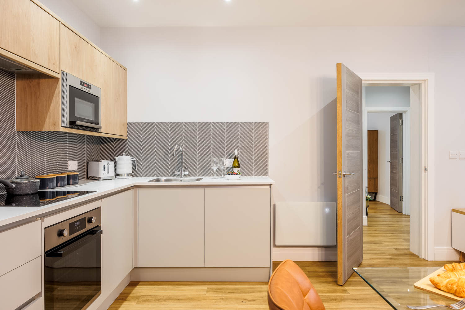 Coastal 1-Bed Apt w/ Free Gym, Parking & Garden