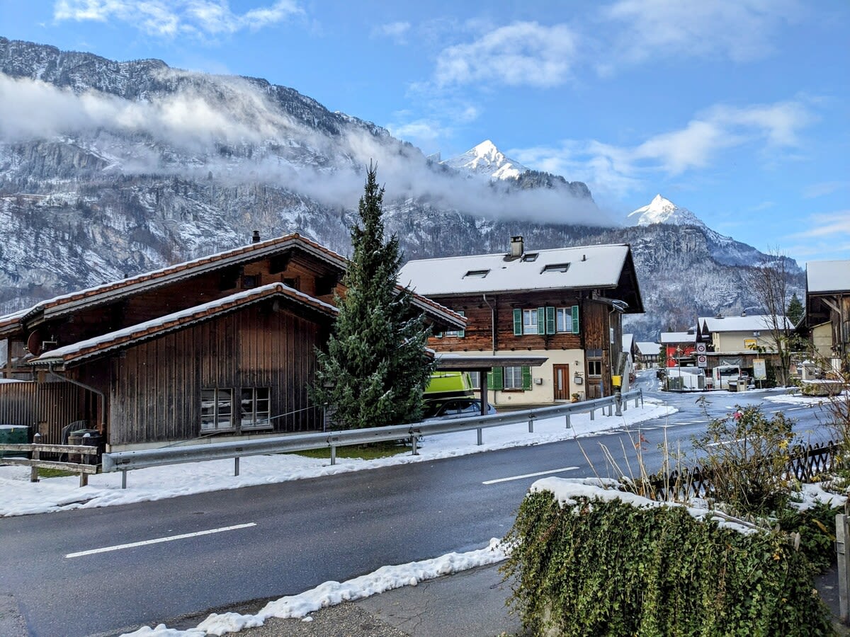 Alpine Chalet with Panoramic Mountain Views — Meiringen, Bern — vacation rental
