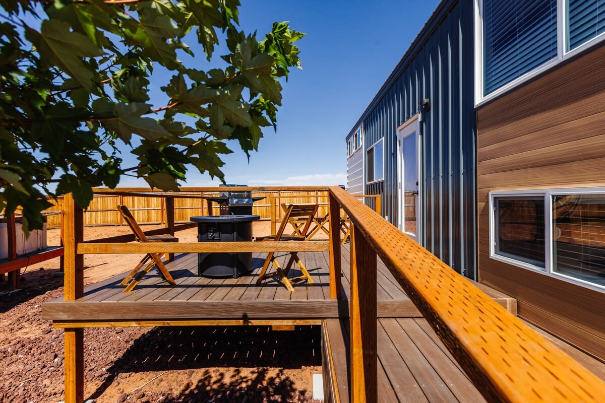Zion Getaway • Cozy Tiny Home w/ Private Hot Tub — Apple Valley, UT — vacation rental