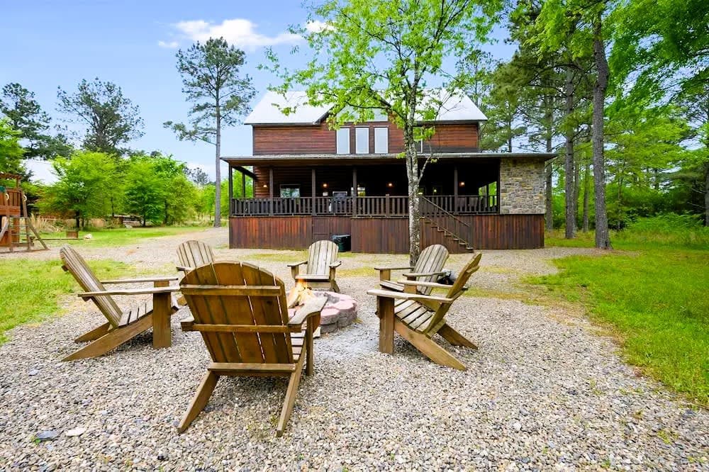 Cul-de-sac Cabin - Pool Table-Hot tub-Pet Friendly