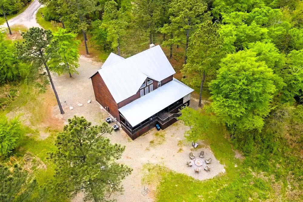 Cul-de-sac Cabin - Pool Table-Hot tub-Pet Friendly