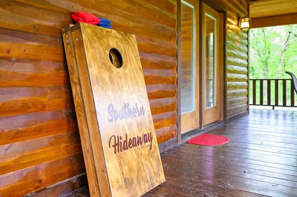 Cul-de-sac Cabin - Pool Table-Hot tub-Pet Friendly
