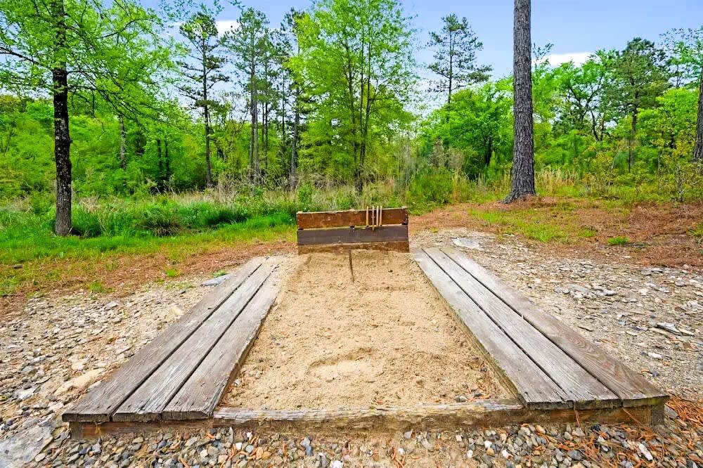 Cul-de-sac Cabin - Pool Table-Hot tub-Pet Friendly